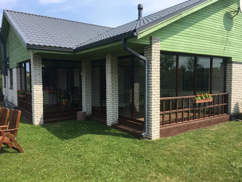 Raamidega terrassiklaasid 2